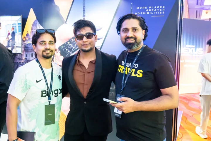 Travls team and guests posing for a photograph at TOKEN2049