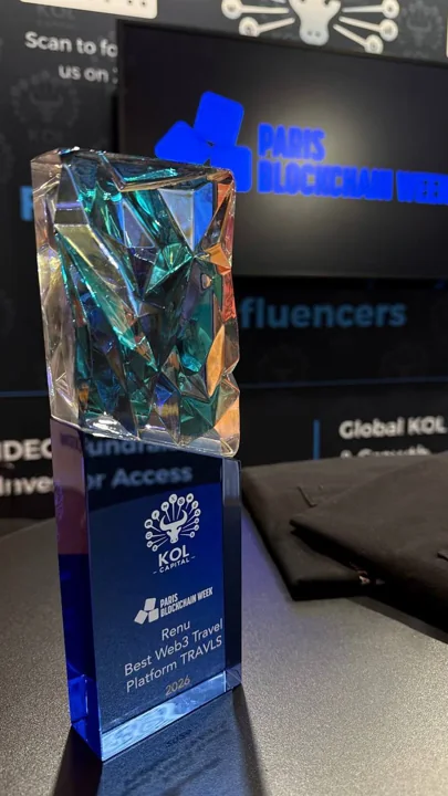 The Paris KOL Capital Award trophy displayed in front of an event backdrop